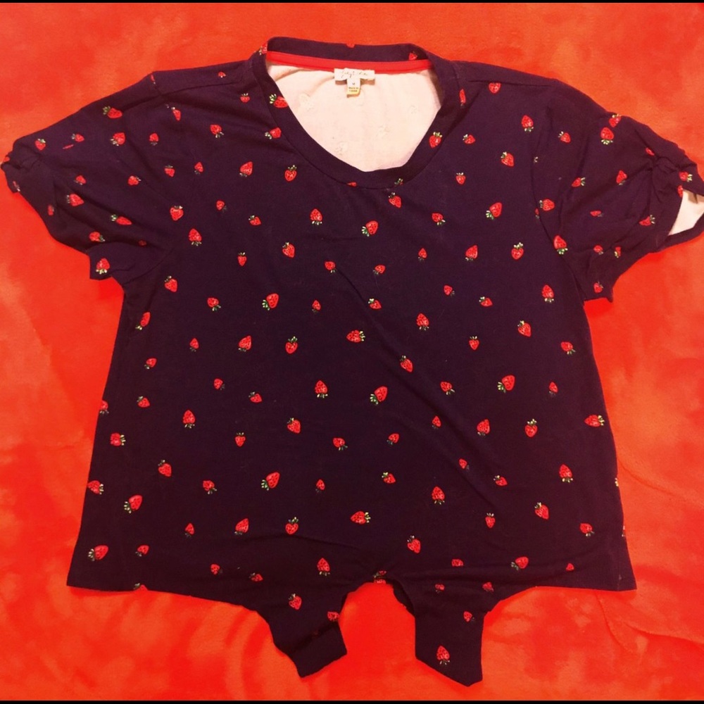 NAVY STRAWBERRY BLOUSE 🍓🍓🍓